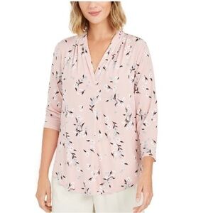 Charter Club RT: $50 Blush Floral V-Neck Blouse size XL